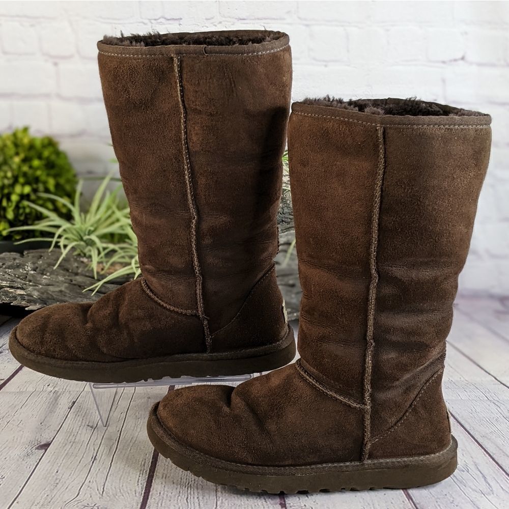 UGG Classic Tall II Boot - Picture 4 of 8